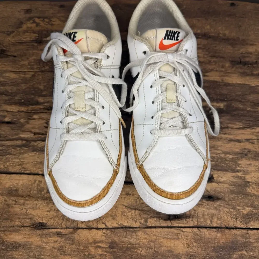 Nike Court Legacy Sz 5.5Y W US 7.5, EUC 38 White Desert Ochre Black